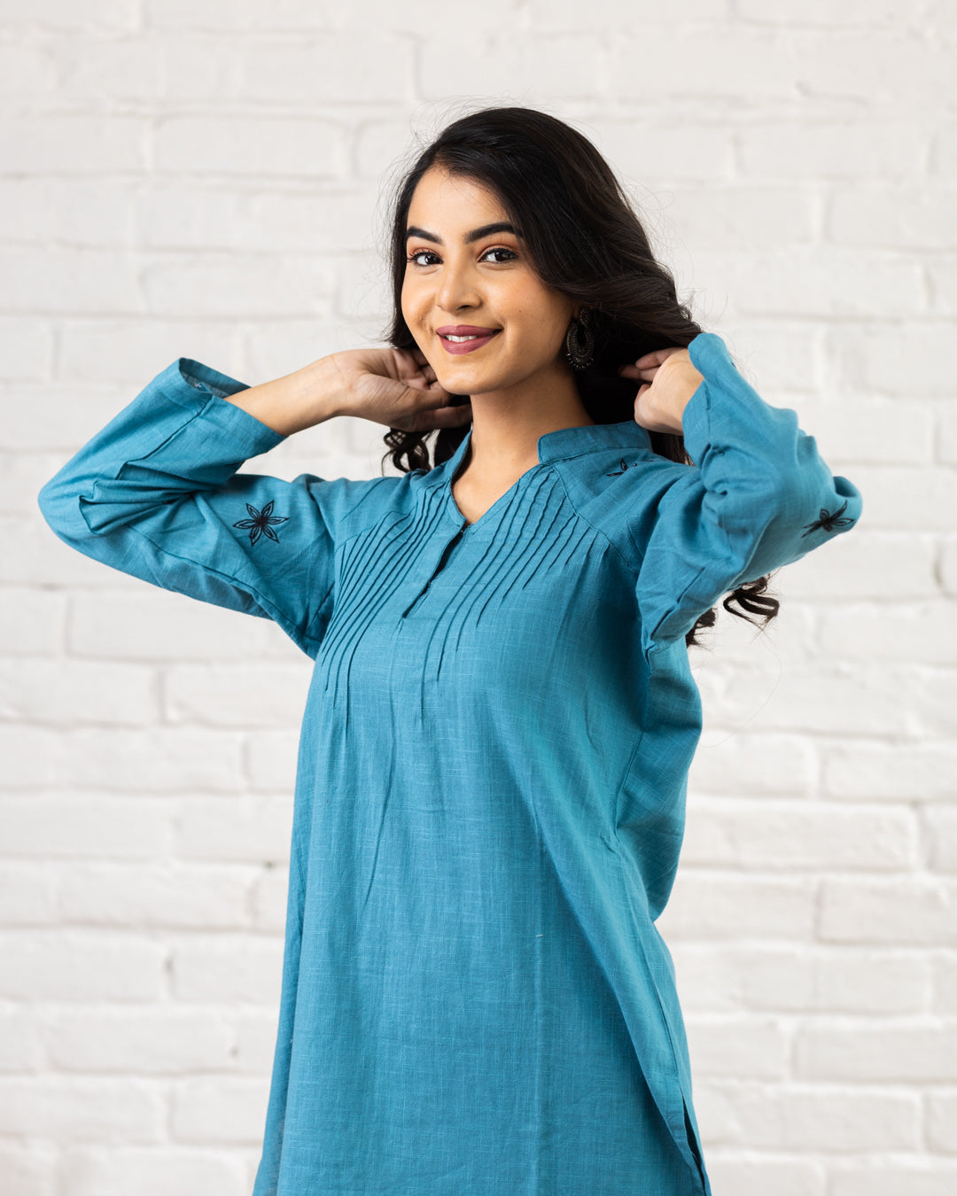 Plain Embroidery Pintuck Tunic - Turquoise