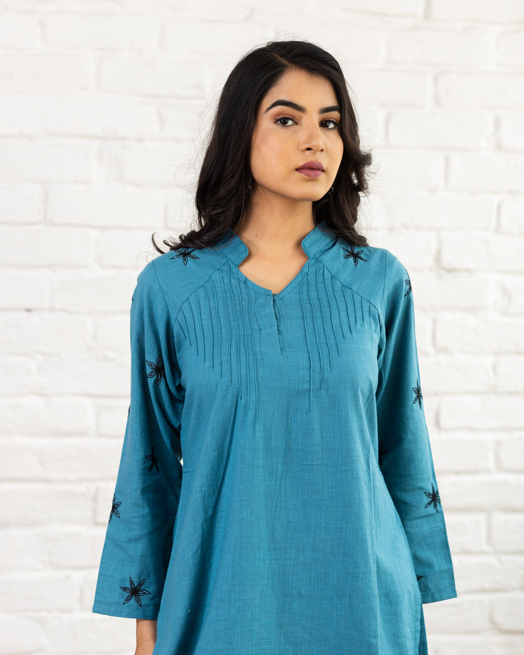 Plain Embroidery Pintuck Tunic - Turquoise