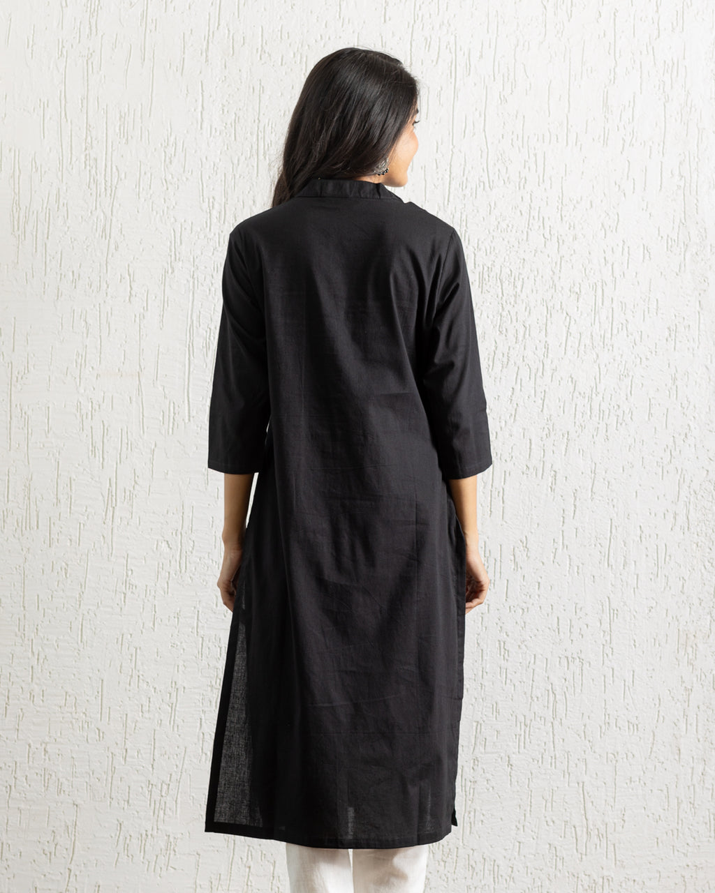 Plain Black Sunflower Embroidery Kurta