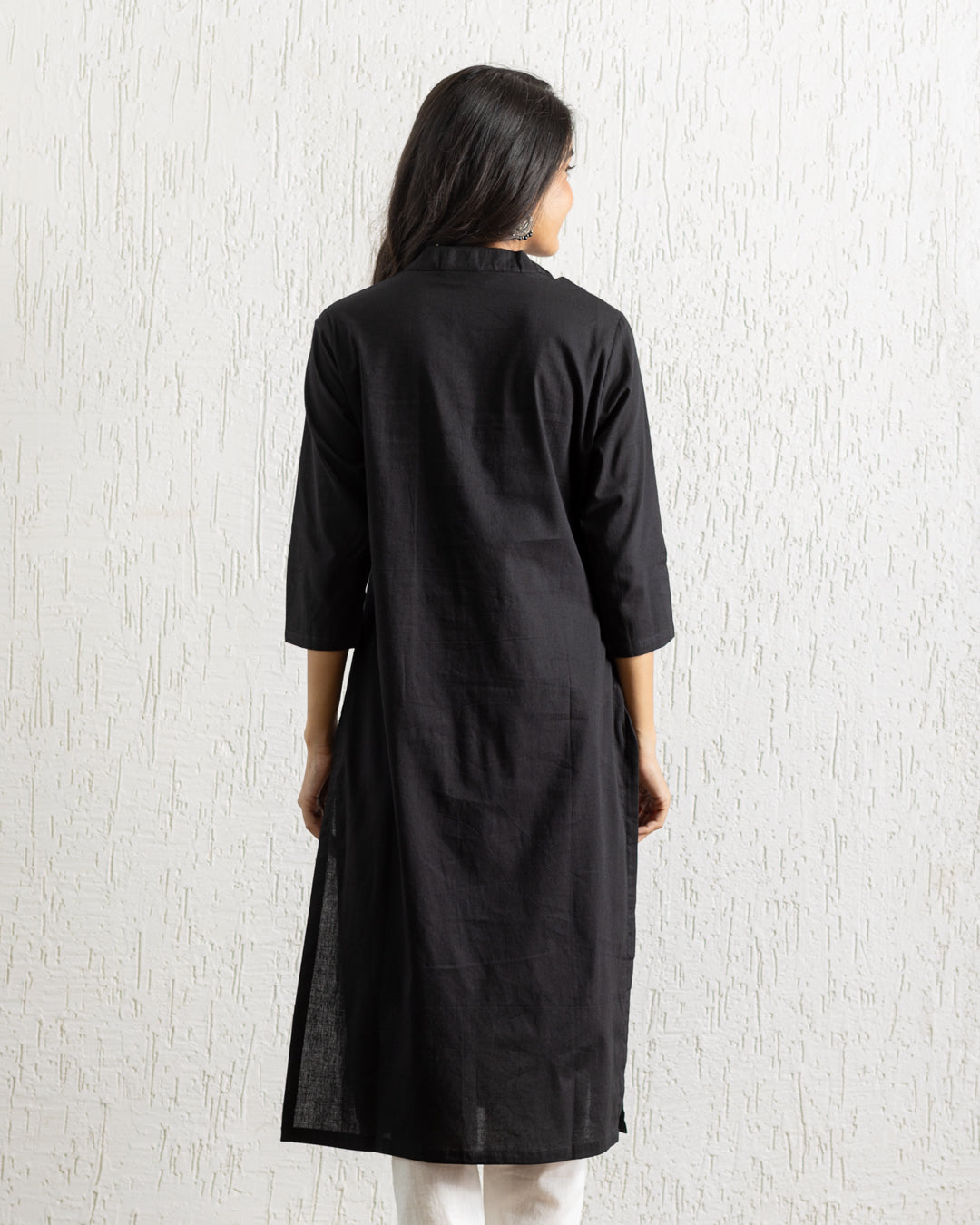 Plain Black Sunflower Embroidery Kurta